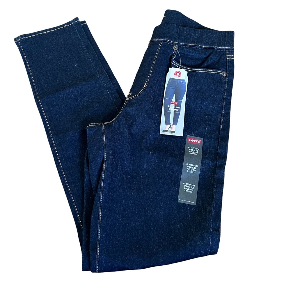 Levi’s Pull-On Skinny Size 6